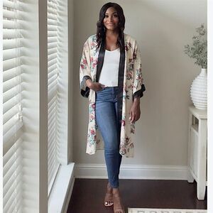 🌴 Time and Tru Floral Kimono Robe – Size XXXL (22)